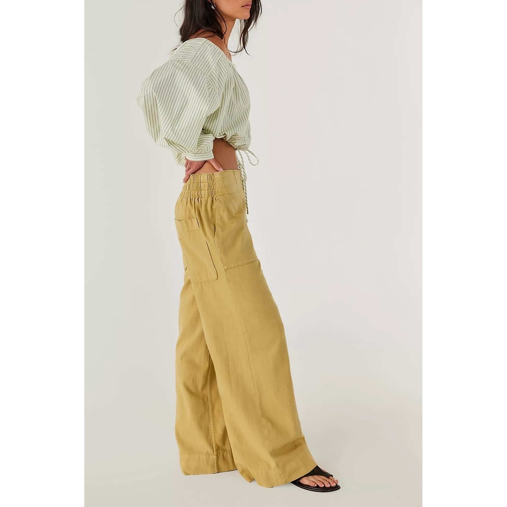 NWT Free People We The Free Breezy Denim Pull-On Jeans Antelope Medium Wide Leg